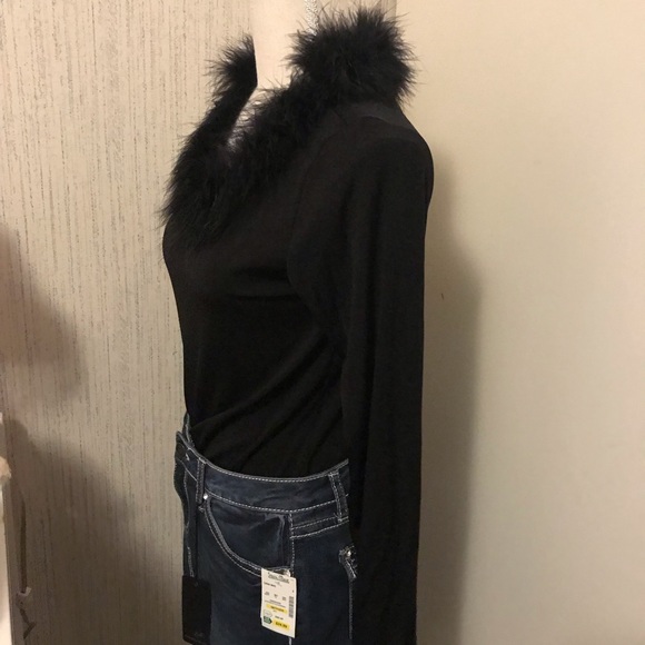 Feather top. - Picture 4 of 7